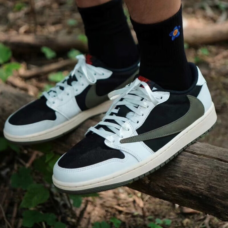 nike耐克男鞋女鞋trevis scott × air jordan 1 low倒钩aj1休闲鞋