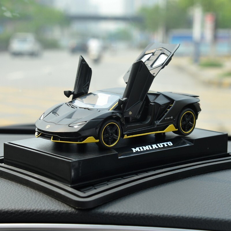 车载摆饰个性创意中控台仪表台摆件 磨砂黑兰博基尼热破 中黑普垫(c