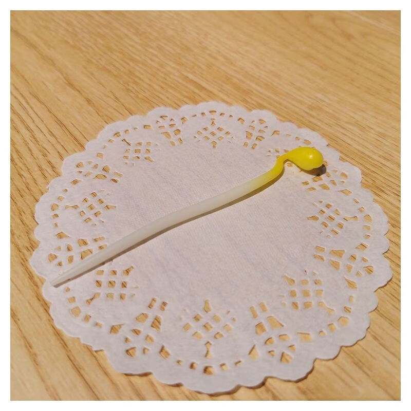 念芙 可爱创意一颗菜豆芽胸针个性衣服包包装饰品小挂件学生礼物 一颗