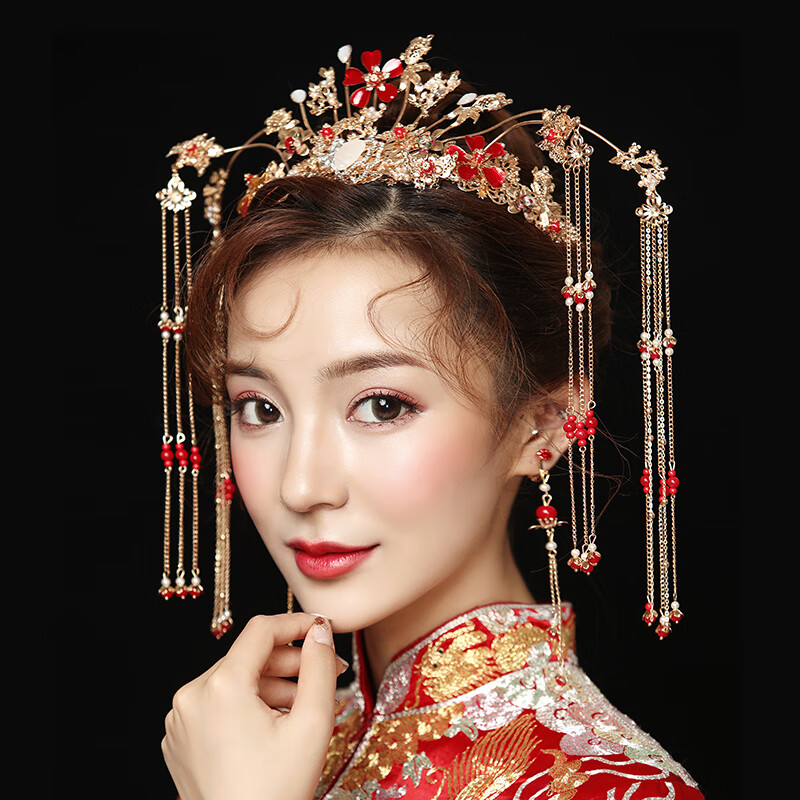 博皓定制秀禾头饰新娘显脸小中式凤冠圆脸结婚红色大气秀禾服饰品
