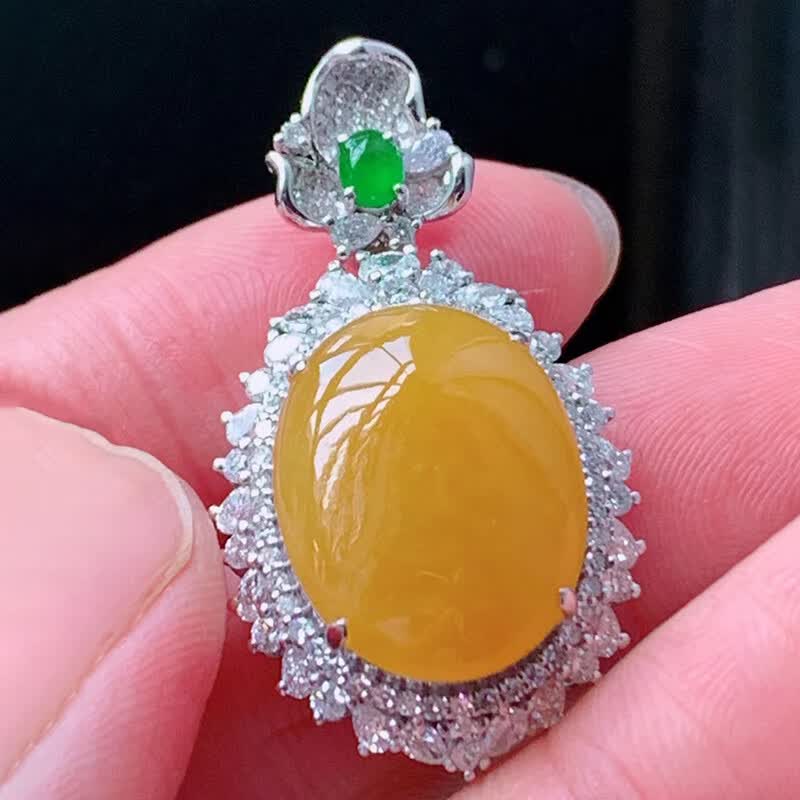 厚山天然缅甸老坑a货翡翠冰种黄翡鸽子蛋18k金镶嵌翡翠吊坠女士 黄翡