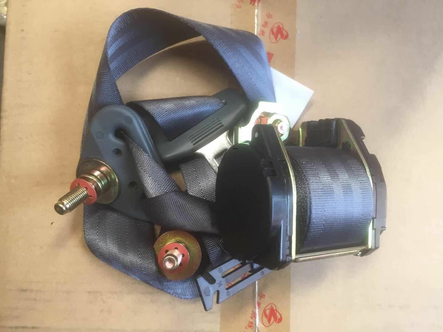 ishan)柳汽原厂纯正部品霸龙507乘龙609 m43老款乘龙m3自动安全带总成