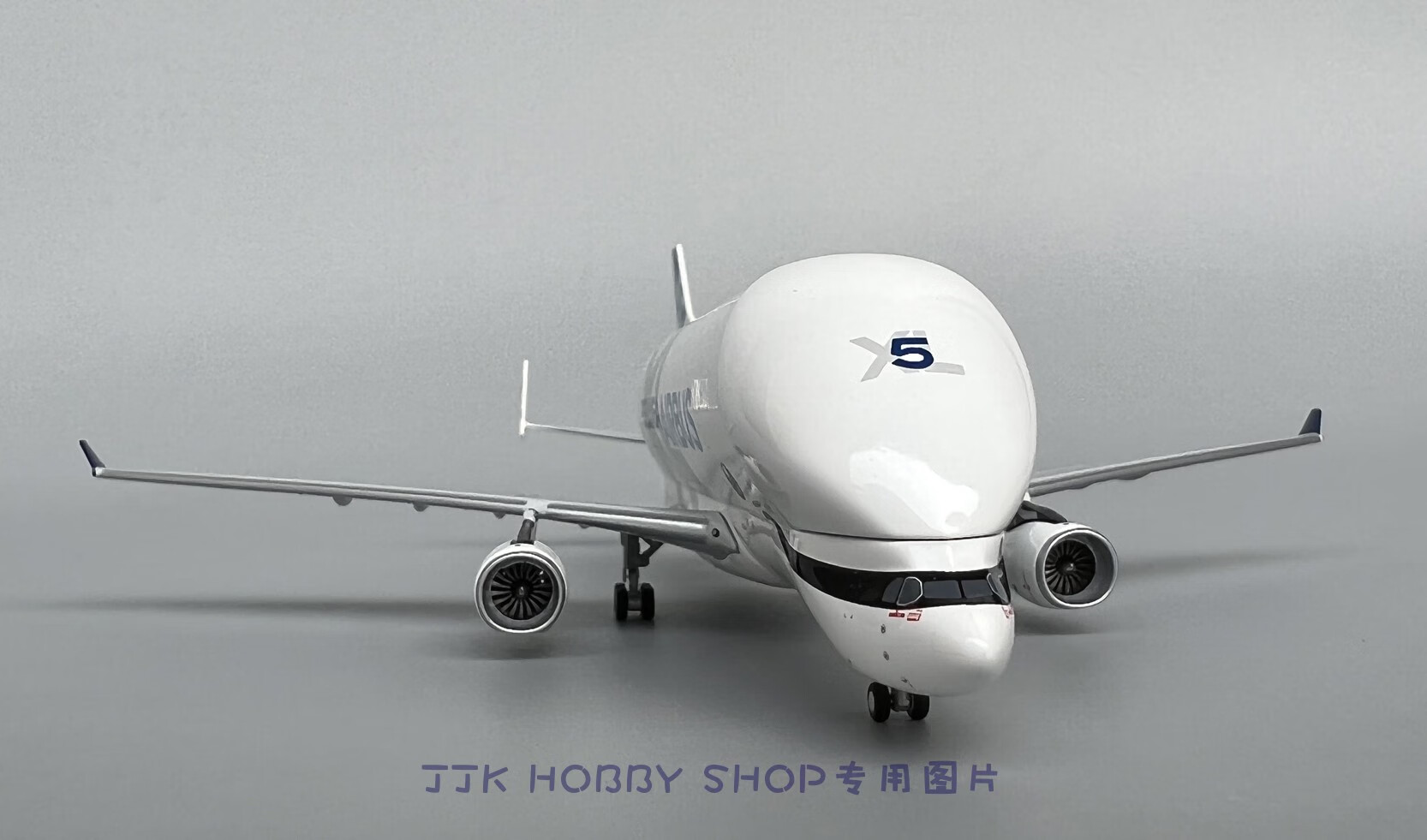天智星超级大白鲸飞机模型 60007 1/400 5号机 空客A330-743L F-GXLN 模型尺寸很小