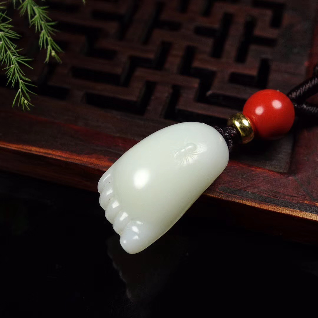 卡多林项链玉佩发供应和田玉礼物吊坠知足常乐挂件精美包挂手机挂情侣