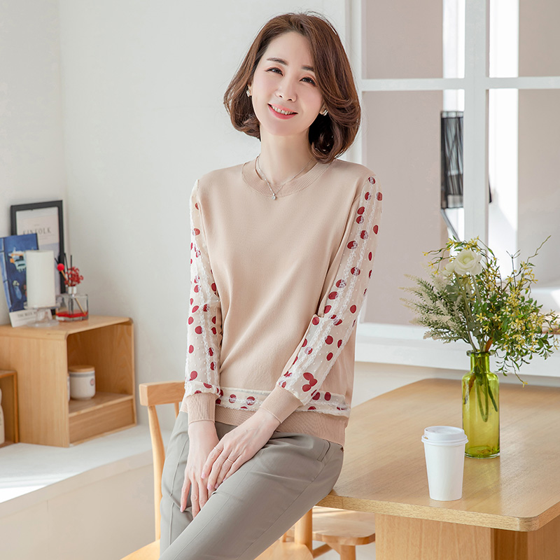 颜妈妈装春秋装打底衫2021新款洋气时尚上衣中老年女秋装薄款针织小衫