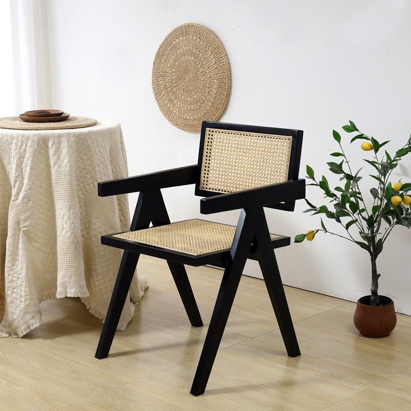 宾迪朗北欧编藤椅简约带扶手餐椅家用休闲椅茶室日式昌迪加尔藤编书房