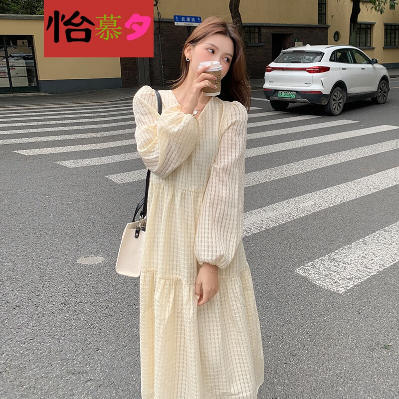 慕夕大码女装新款黄色长袖连衣裙韩版格子泡泡袖v领长裙子肥人穿衣服