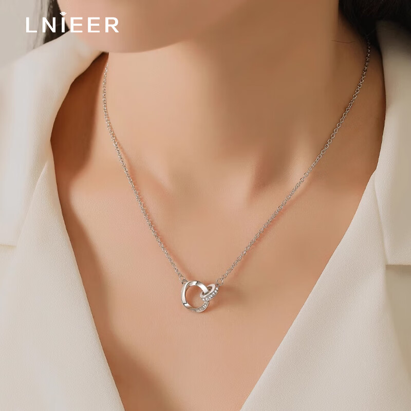 世界十大轻奢珠宝品牌排行榜图片及价格(世界十大轻奢珠宝品牌排行榜图片及价格表) 第2张