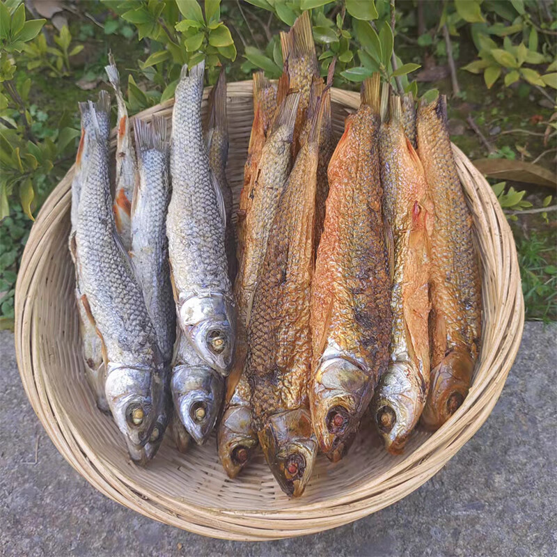 温即东江鱼湖南郴州特产红眼鱼青背鱼火焙烟熏叨子鱼腊鱼仔手撕鱼干鱼