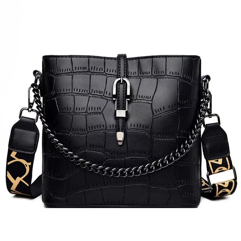 酷奇袋鼠(kuqidaishu)酷奇牌袋鼠女牛皮包新款大气链条时尚女包大容量