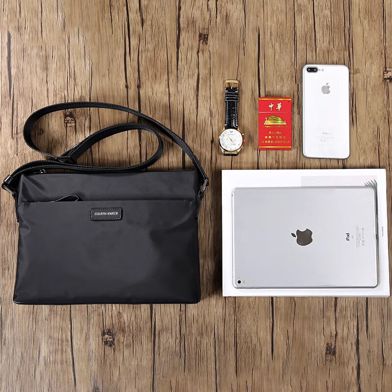 Colrtn Kwecr斜挎包男士新款单肩包商务休闲背包办公出差文件包邮差包奢侈品 CK黑色大号23*6*32（礼盒装）