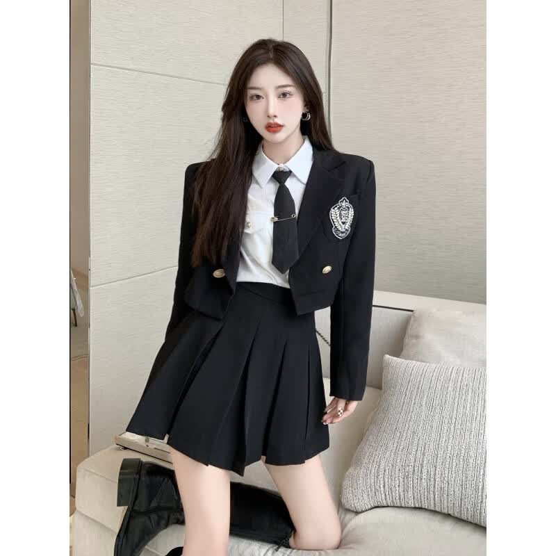 拉曼咔 2022春秋款女生网红气质减龄学院风徽章西服+高腰百褶裙JK套装 黑色领带衬衣+西服+短裙三件套 L（建议体重108~119）高性价比高么？