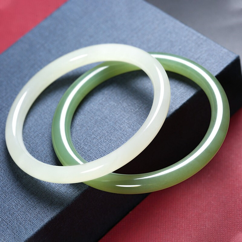 印象眸和田玉细条手镯