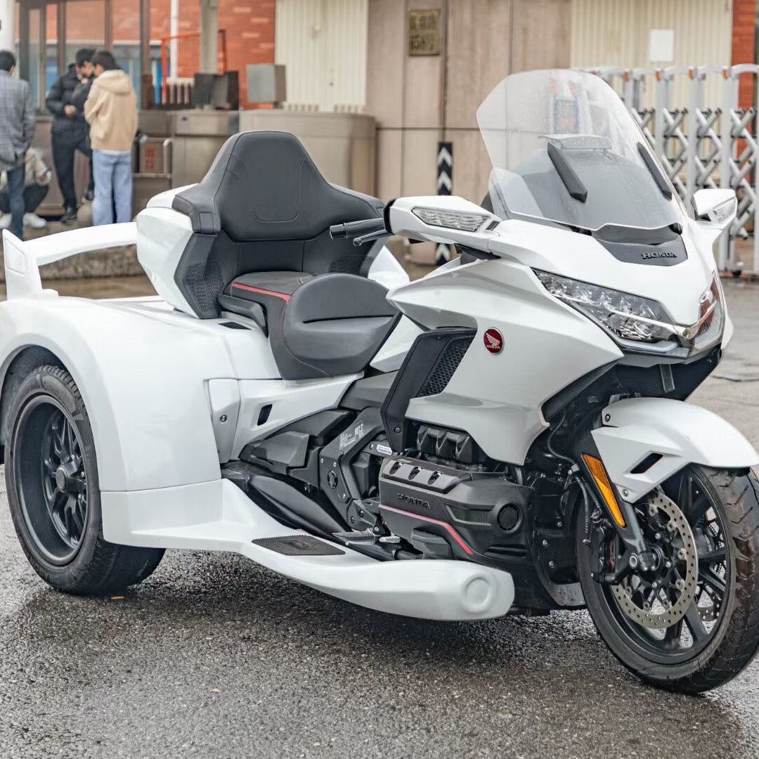 桃路本田金翼正三轮gl-1800长途巡航舰旅行车踏板车摩托车大排量重机