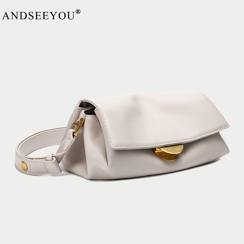 ANDSEEYOU小眾2025新款真皮女包簡(jiǎn)約百搭潮寬帶斜挎包軟皮休閑單肩腋下包 米白色