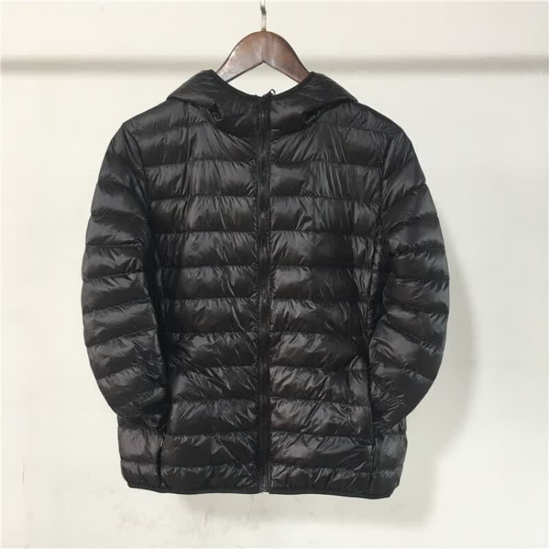 洛之潮80岁老太太羽绒棉服连帽薄款轻薄中老年女短款加肥加200斤宽松轻 连帽黑色 S _65斤以内
