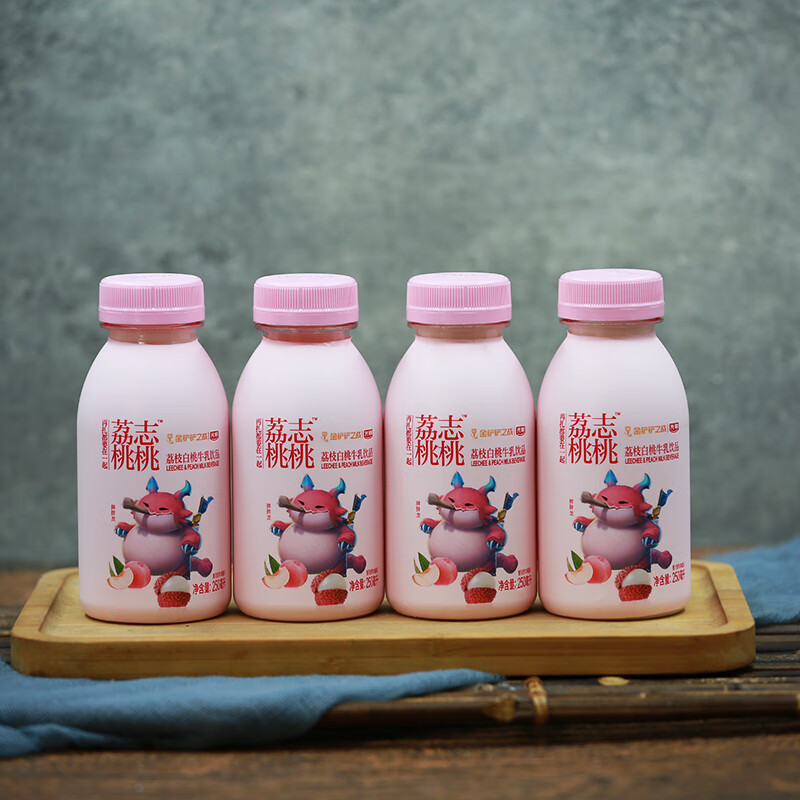 光明一只椰子椰汁奶大白兔奶糖牛奶巧克努力含乳饮品250ml/瓶低温饮品