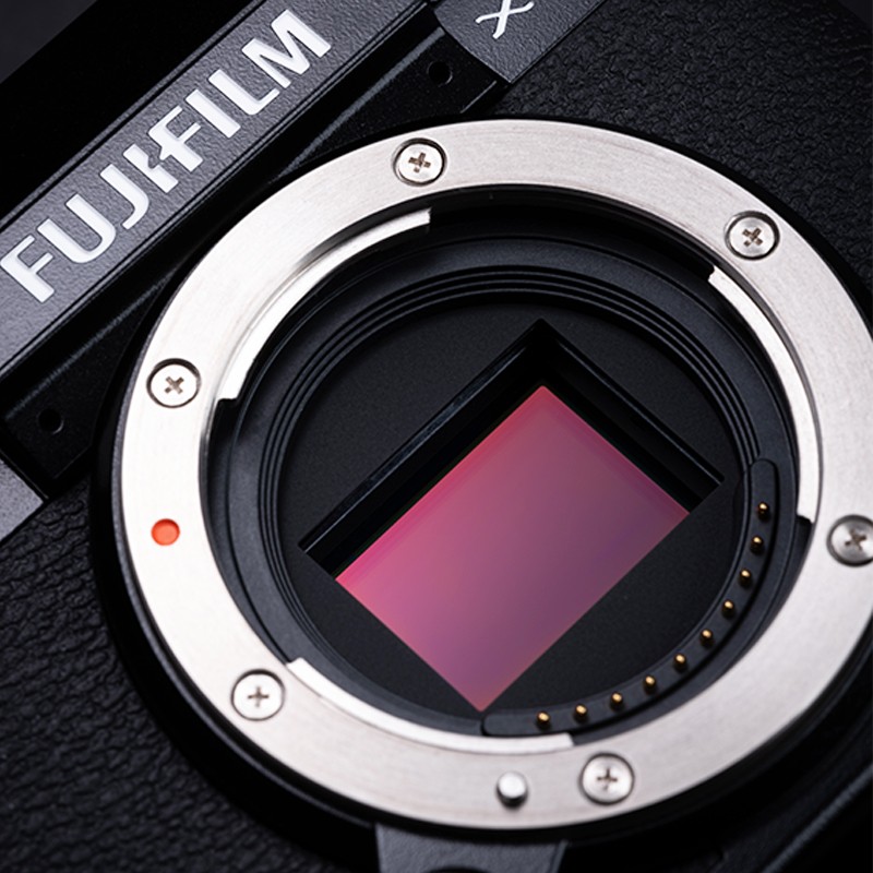 富士X-S10 微单15-45mm套机相机加镜头有多重？
