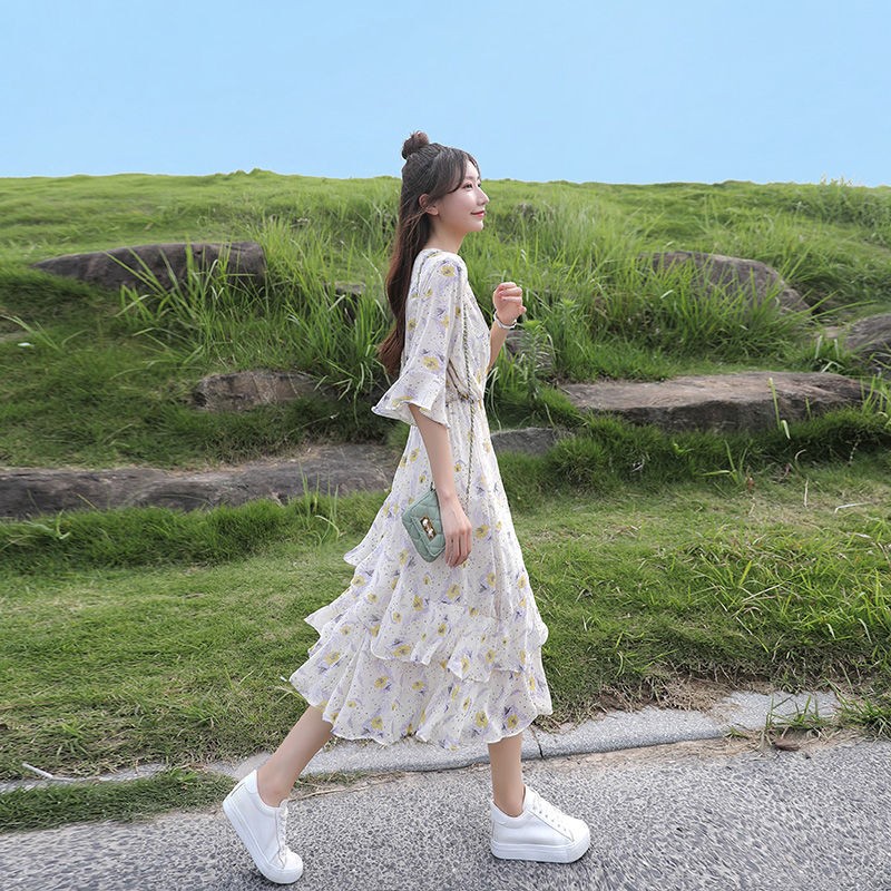 爱图荣雪纺碎花连衣裙女2021年新款夏季潮流小清新收腰显瘦气质仙女