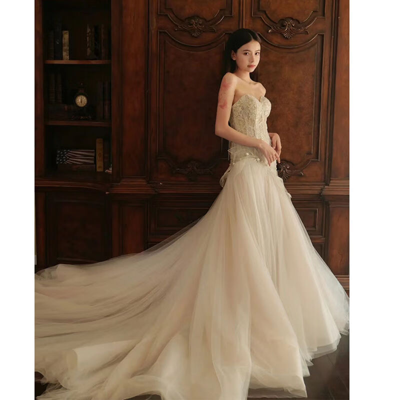 枫潇潇婚纱新娘主纱2024鱼尾裙鱼尾抹胸出门轻婚纱感拖尾婚纱礼服裙