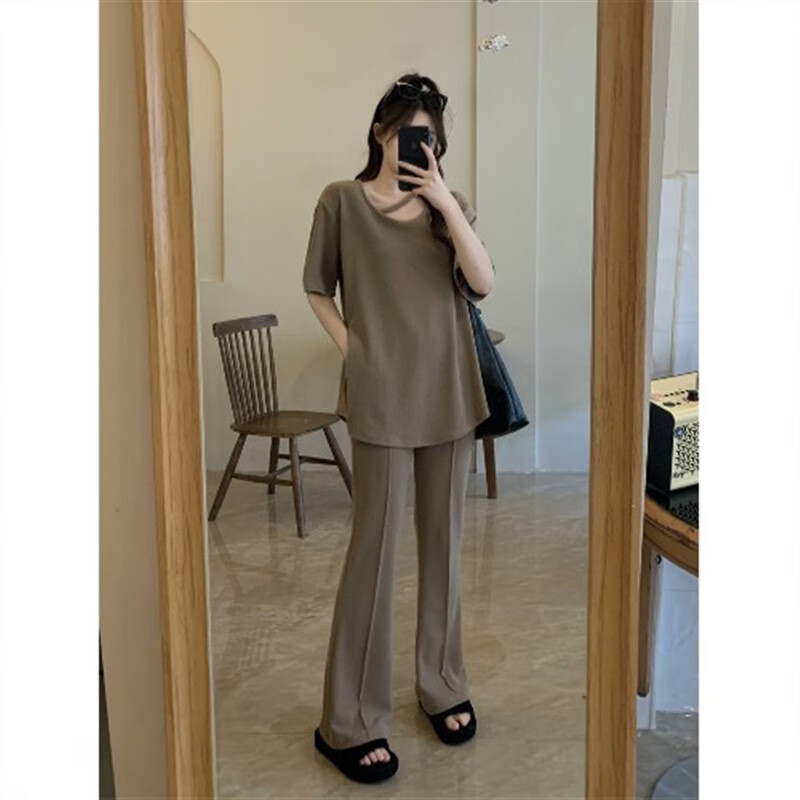 櫻欖大碼休閑套裝女夏季胖mm寬松慵懶風短袖T恤高腰顯瘦喇叭褲兩件套 卡其色 2XL建議140-160斤
