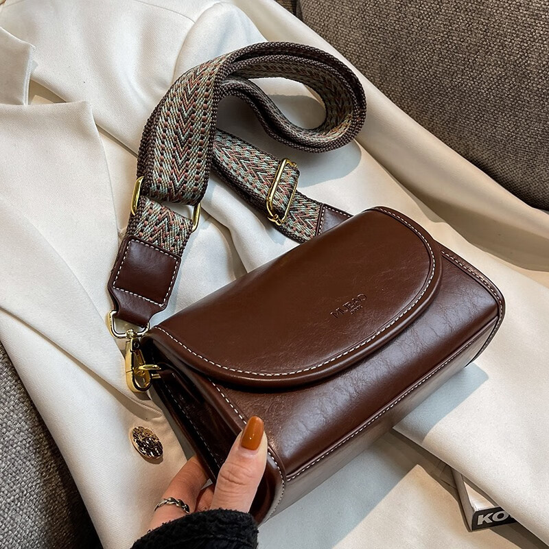 慕昂(moveon)斜挎包女包休闲包日韩小包包2023新款潮ins宽肩带简约