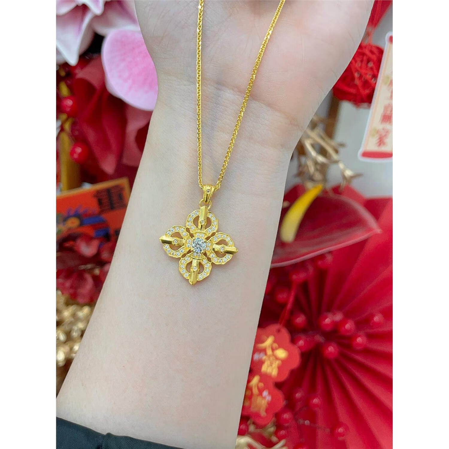 倍妙足金999十字金刚杵黄金吊坠点钻镶嵌民族风挂坠细节精致霸气十足 吊坠克重8.56g左右 拍前联系客服