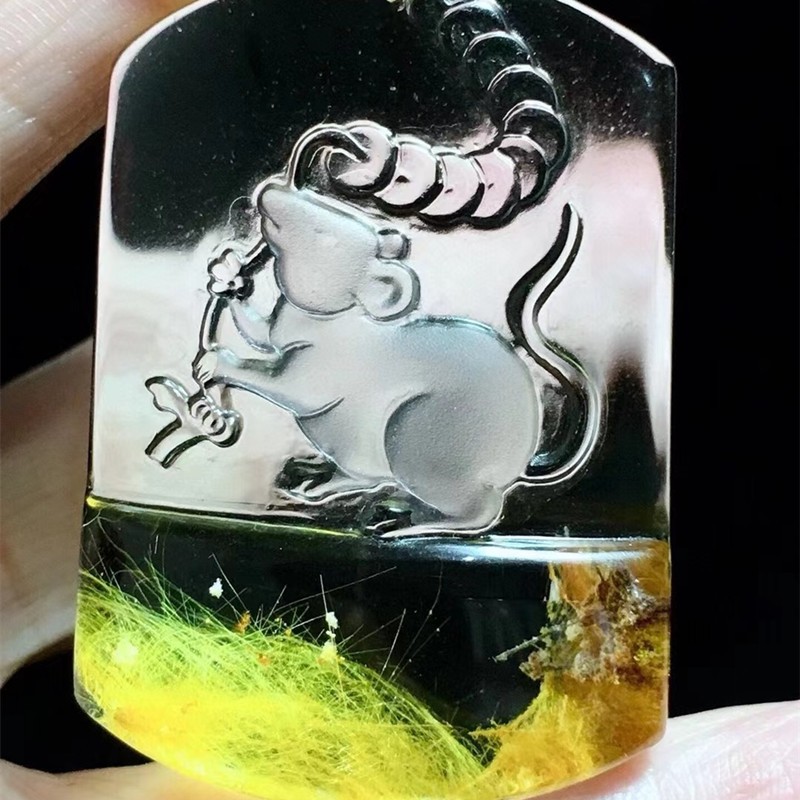 君政发晶鼠来宝吊坠发质亮泽形状发效应十足金光灿灿通晶体通透意境美