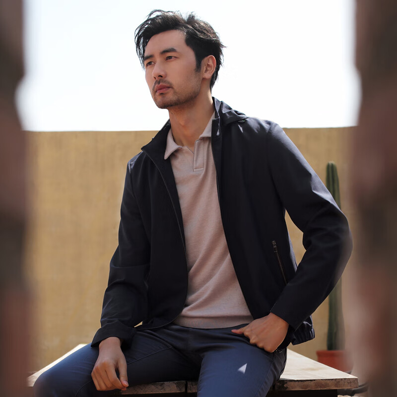 MAYOR男装 秋季羊毛桑蚕丝混纺可脱卸帽单茄克 藏青 M 170/92A