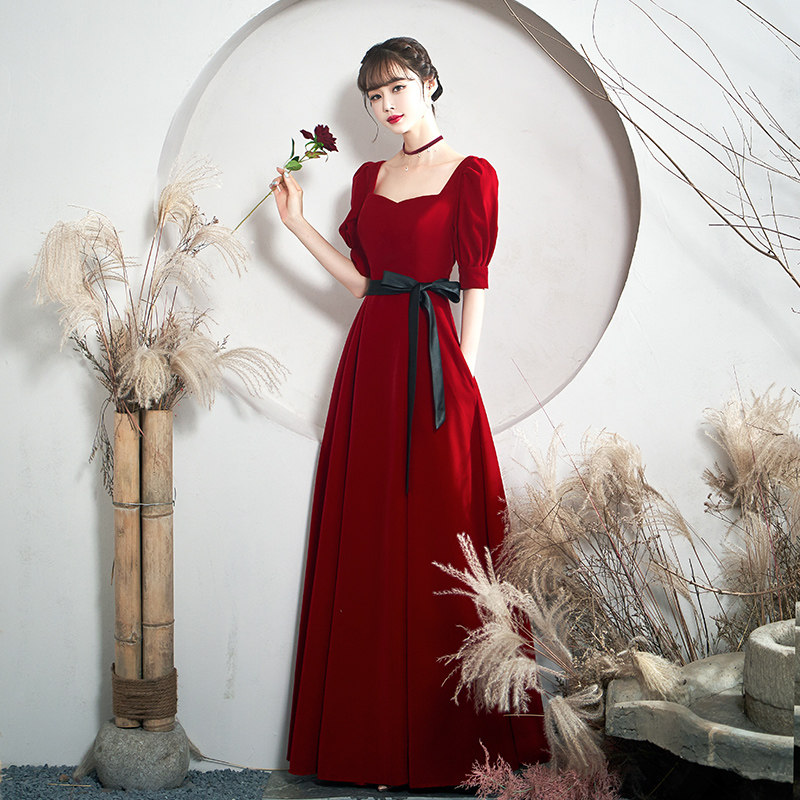 诗婷秀尹敬酒服新娘2022新款春季酒红色订婚礼服裙小个子回门连衣裙