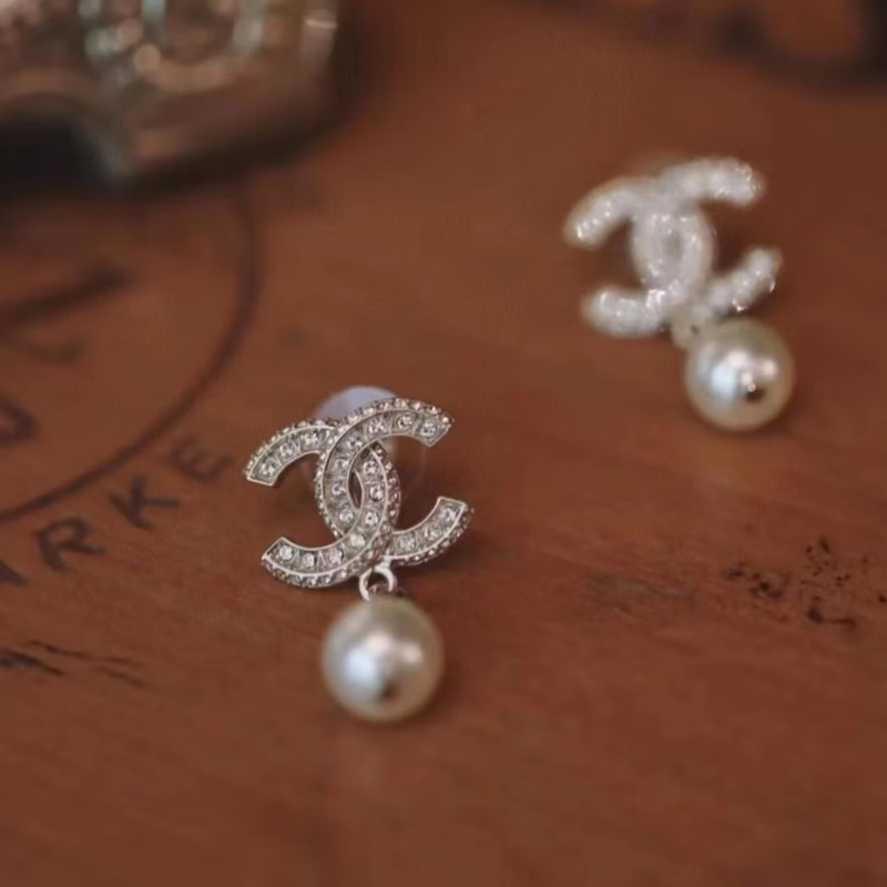 香奈儿(chanel)女士耳环耳坠耳钉双c水钻经典百搭礼物