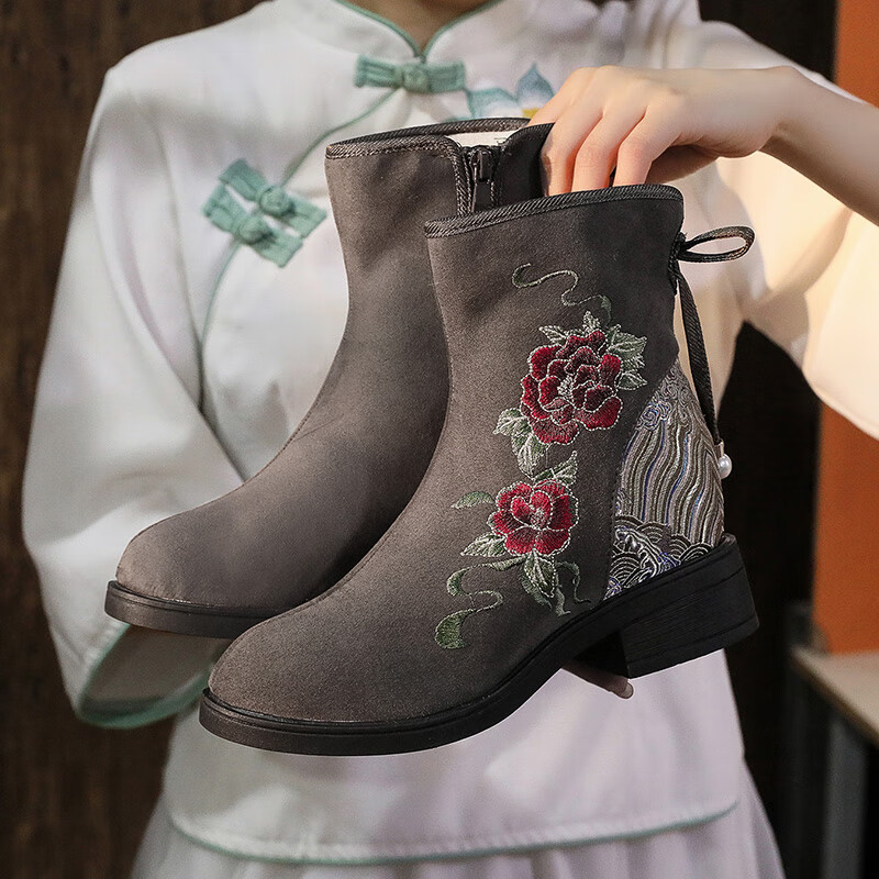 永和春冬季加绒女靴子休闲女士时装靴优雅舒适汉服靴绣花棉鞋旗袍女棉