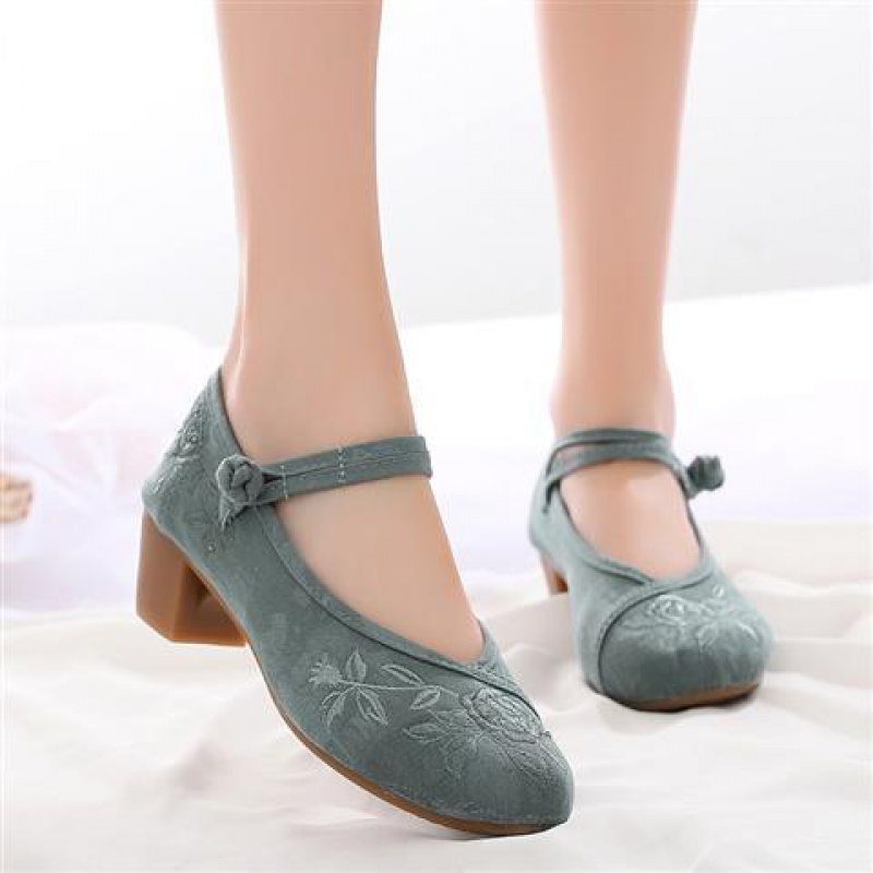 恺吉锐新款布鞋女老北京牛筋底民族风绣花鞋软底妈妈袍旗鞋子广场舞