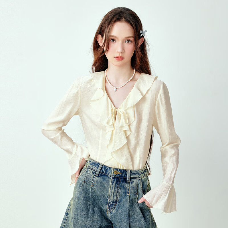 乐町甜美少女感白色荷叶边衬衫女夏季新款时尚百搭肌理感衬衣 米白（现货） S