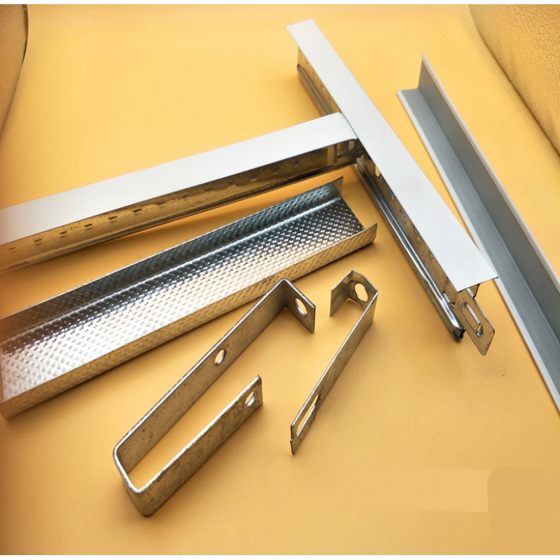 鑫洪五金t型32 38烤漆龙骨全套配件矿棉板硅钙板天花吊顶材料现货定制