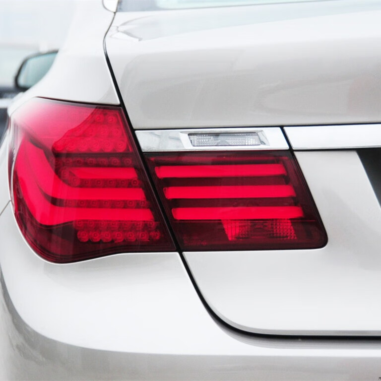 唐杉(tangshan)适用于宝马7系尾灯总成bmw原装730730li740750760f02后