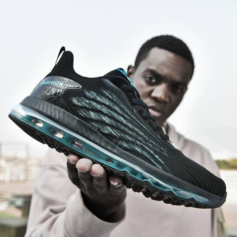 特大码男鞋秋季透气45加胖脚46宽肥47学生48码轻便减震跑步运动鞋 黑