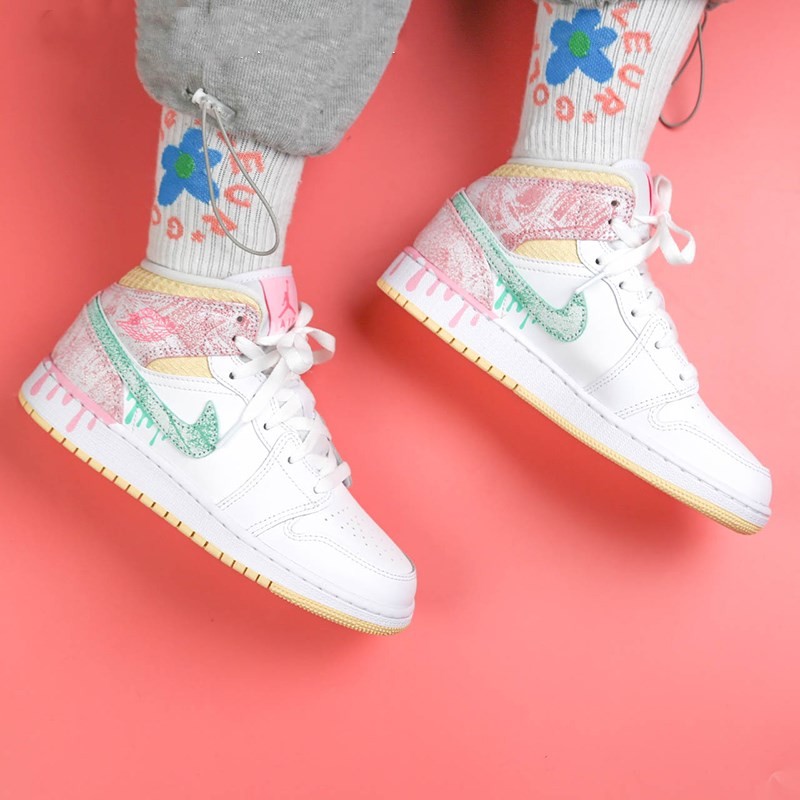 jordan 1 mid  aj1  gs 中帮休闲运动篮球鞋 dd1666-100 白粉 冰淇淋