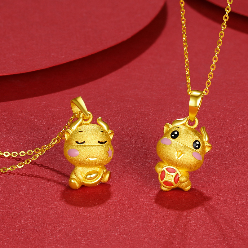 庆怡珠宝 牛转钱坤黄金吊坠 999足金本命年生肖牛 小金牛项链金饰 a款