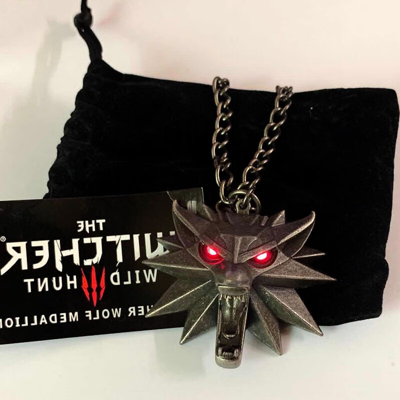 云漫卿猎魔人项链 巫师3发光项链杰洛特周边狼学派徽章挂件吊坠