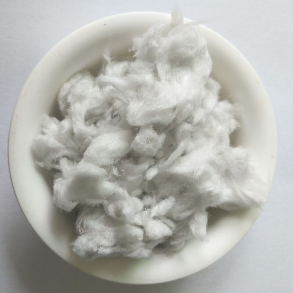 硅酸铝纤维保温材料硅酸铝纤维棉无机喷涂棉陶瓷纤维棉刹车耐火棉