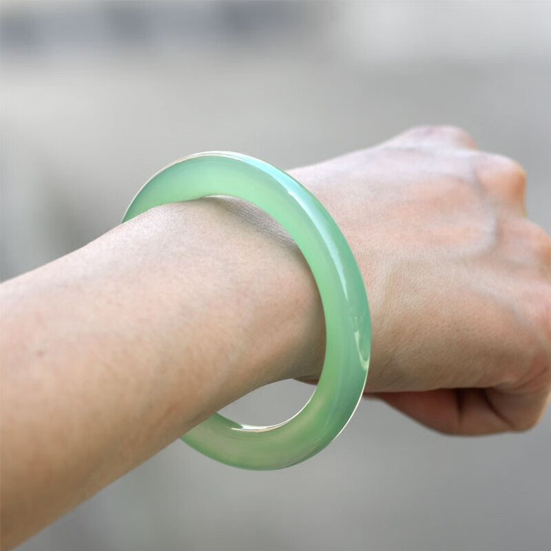 艺沁轩胖圆条绿玉髓镯子女款 玛瑙手镯礼物情侣饰品简约送女友 56mm