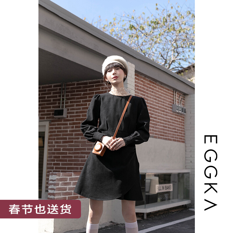 EGGKA不规则收腰显瘦褶皱连衣裙女春季2021新款复古设计感小众红色裙子 黑色 M