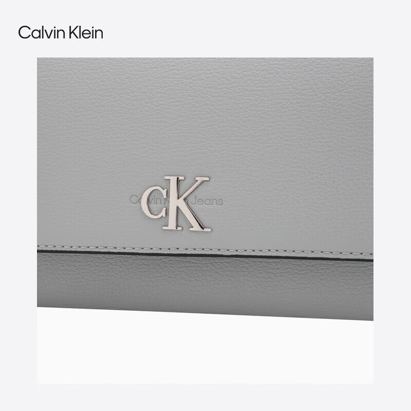 Calvin Klein女包简约金属搭扣链条翻盖式ck荔枝纹斜挎单肩腋下包礼物DH2806 PC6-灰蓝色 OS