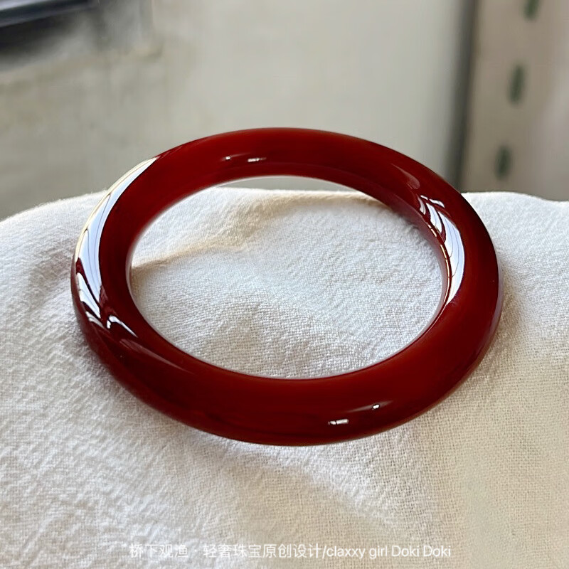 胖东来同款手镯红玛瑙玛瑙红色玉髓女圆条中国红玉髓玉镯感镯子送 52mm 本命年红色圆条 京东折扣/优惠券