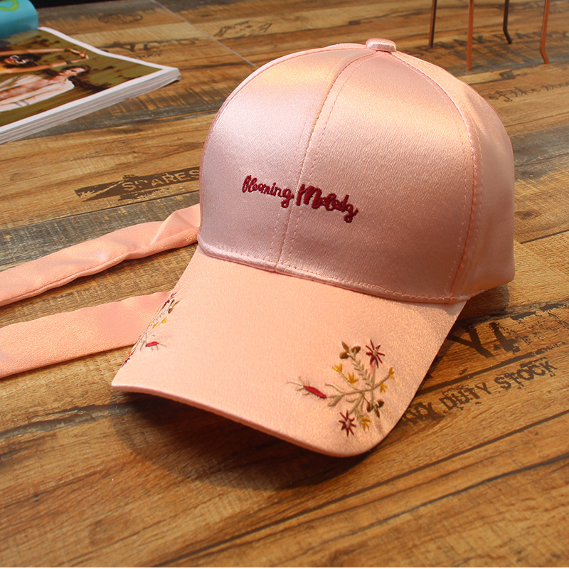 苏奕贝 帽子女新款春夏季户外潮绸缎面刺绣蝴蝶结鸭舌帽百搭遮阳棒球