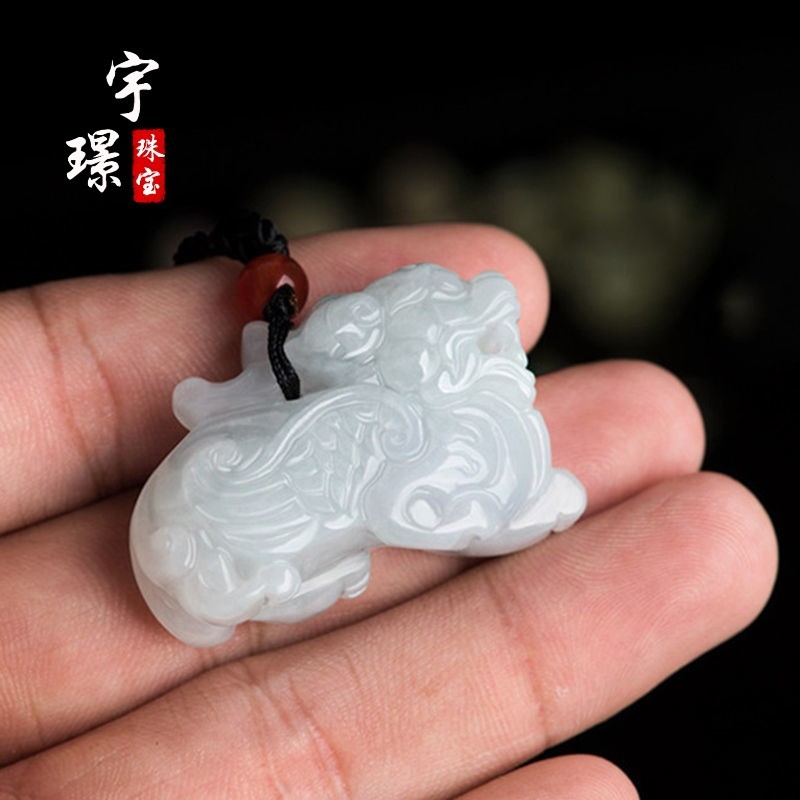 吊坠立体招财貔貅天然冰糯玉坠男女款邪玉石挂饰 翡翠飞天貔貅吊坠