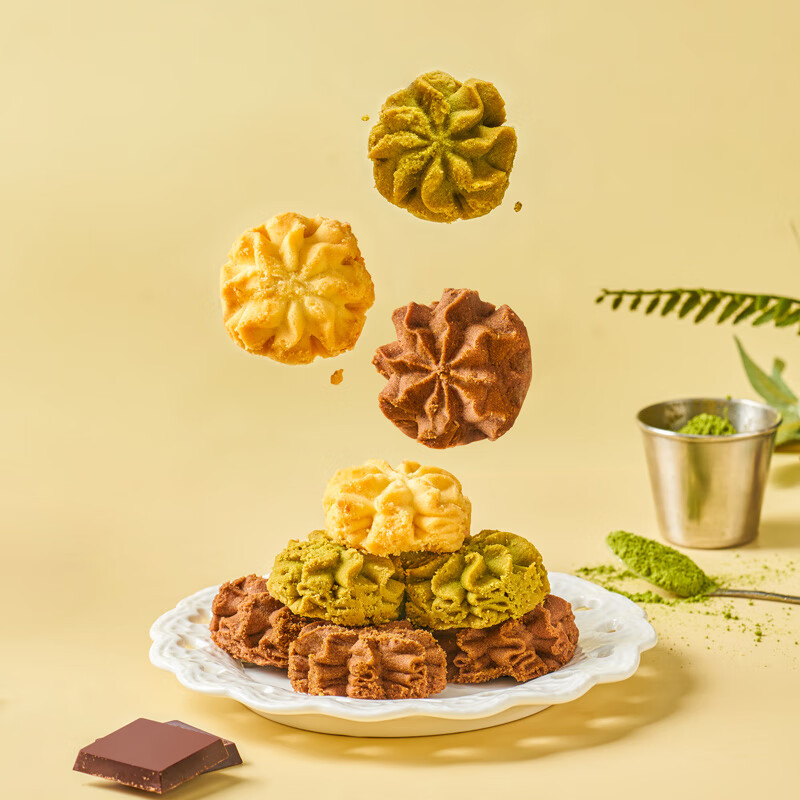 优乐熊小熊饼干黄油小花曲奇三味饼干零食巧克力抹茶100g团购新年礼盒