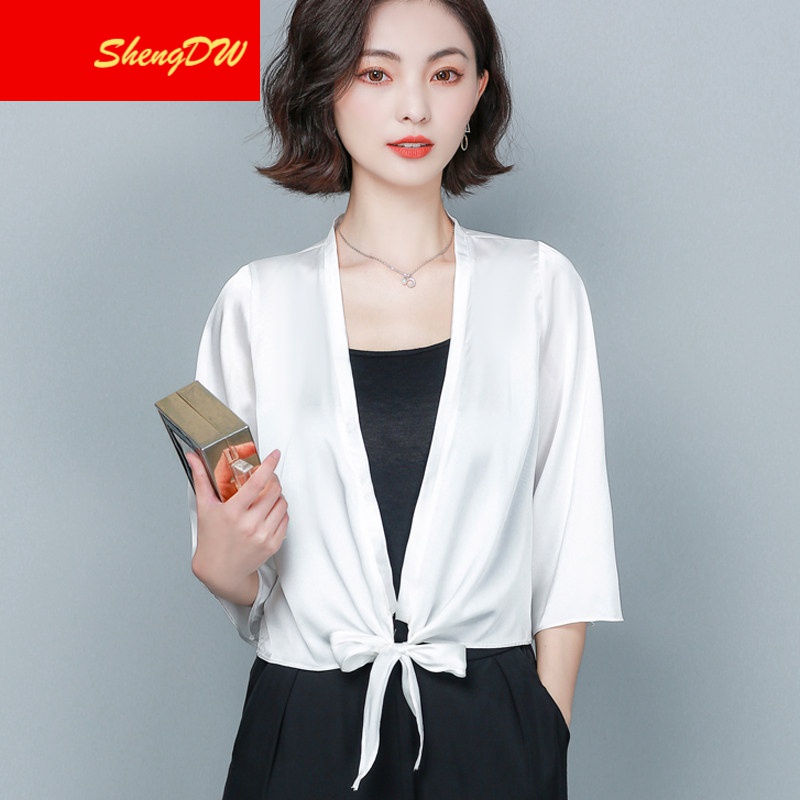 艾诗甜夏天披肩2021装新款缎面耐晒女宽松空调衫短款小外套薄外披开衫