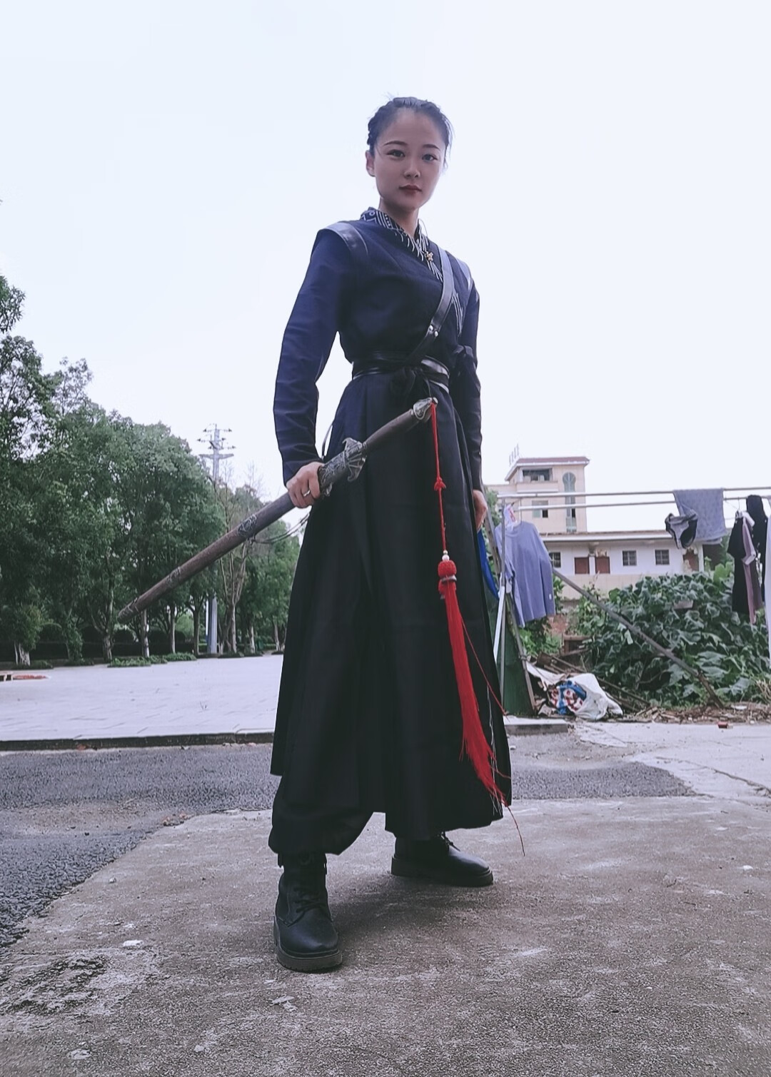 肴盛影视剧有翡赵丽y周翡古装女汉服侠女古装女剑客女士骑马古装 黑色